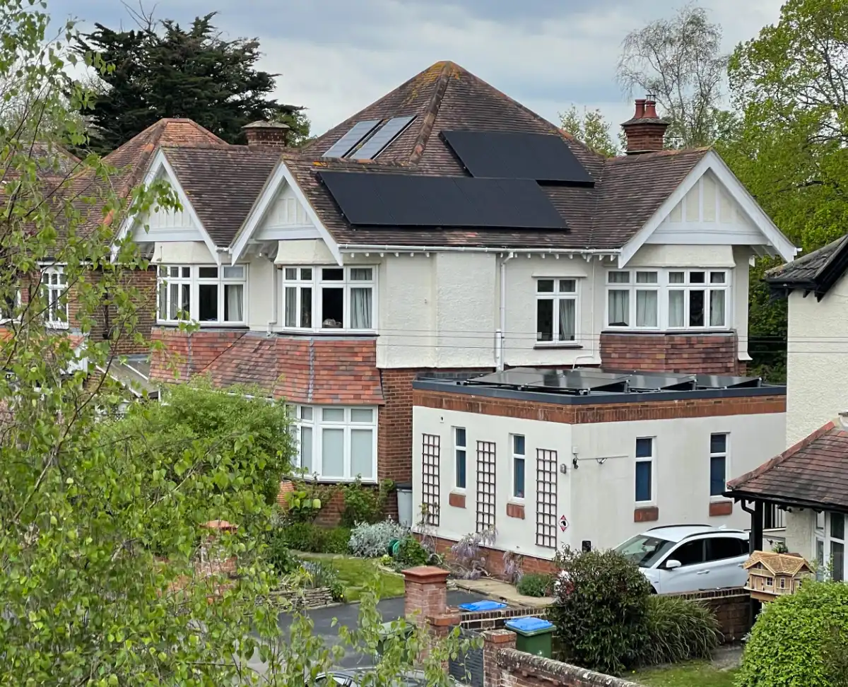 Flat roof and pitched roof solar
